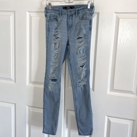 Hollister Ripped High Rise Super Skinny Jeans - Picture 5 of 5